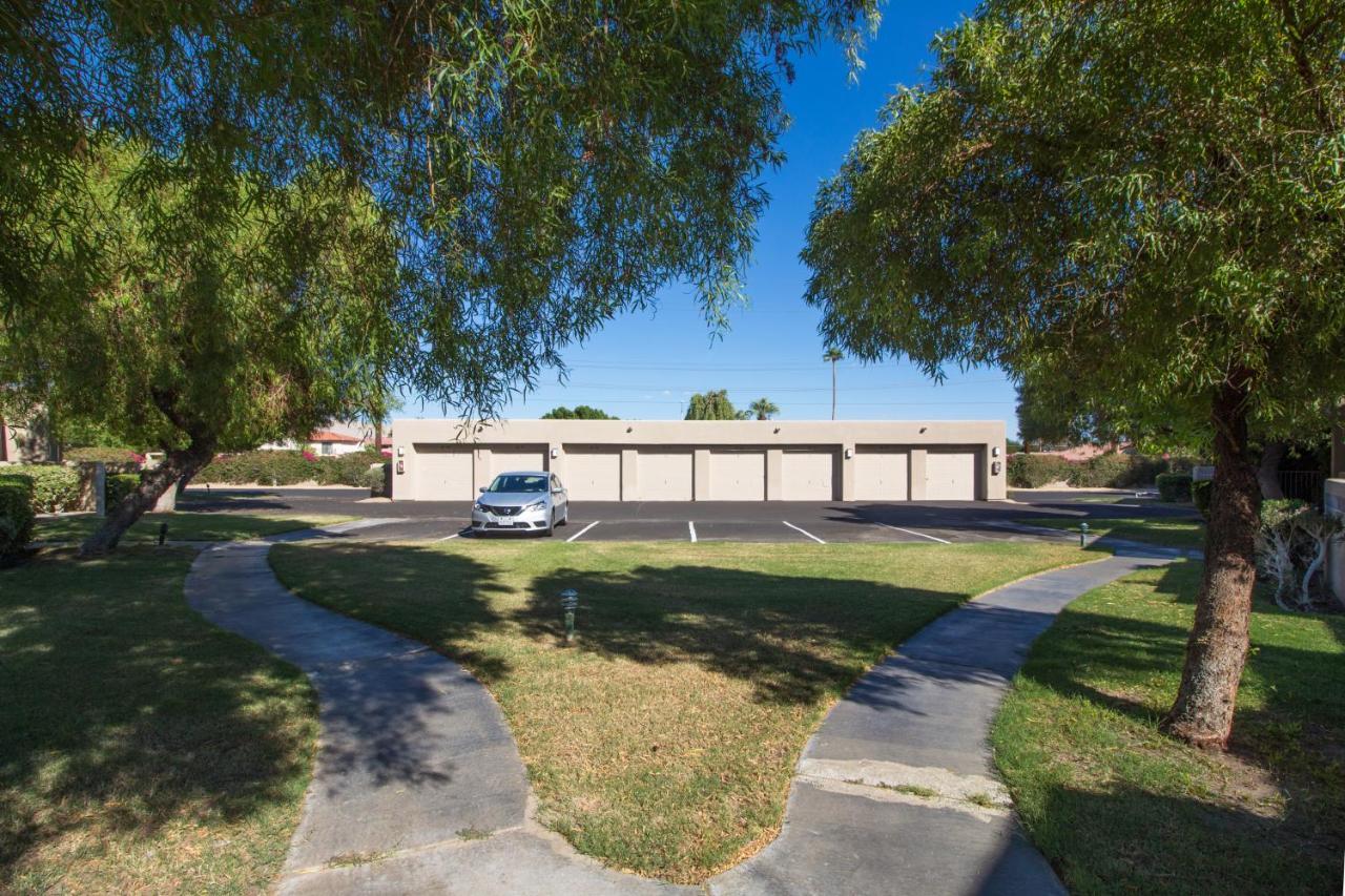 Cathedral City Condo Exterior foto