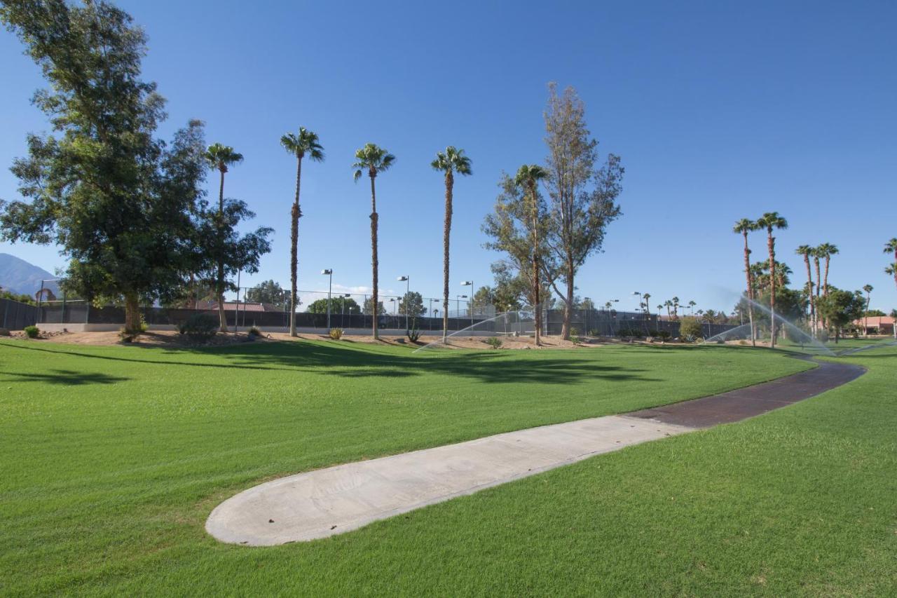 Cathedral City Condo Exterior foto